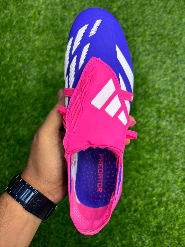 Predator Elite Blue And Pink Foldover With Lace FG - 4.5