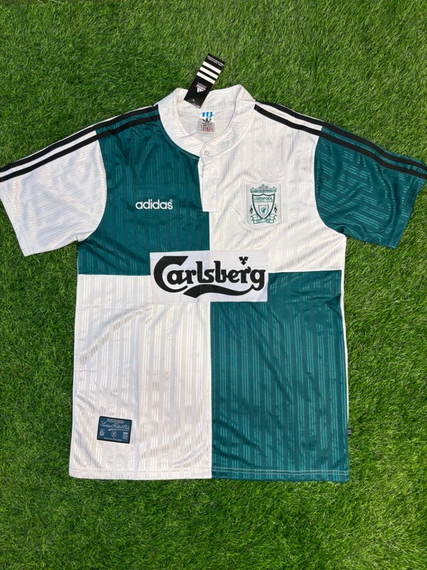 Retro Liverpool FC 1995-96 Away Half Sleeve - L