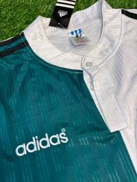 Retro Liverpool FC 1995-96 Away Half Sleeve - L