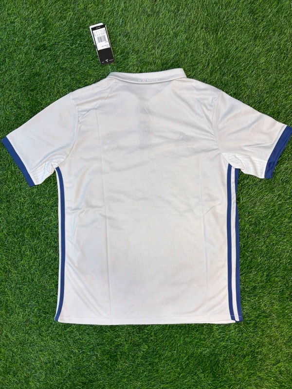 Retro Madrid 2016-17 Home Half Sleeve - M