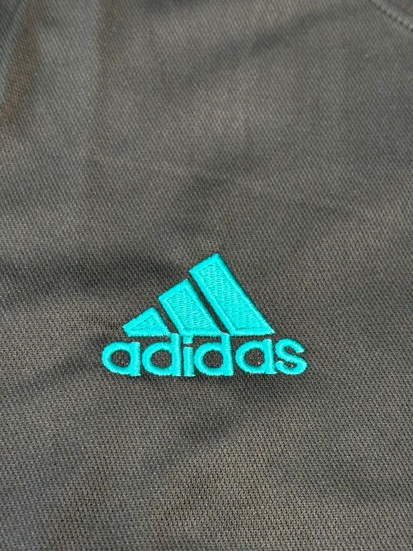 Retro Madrid 2017-18 Away Full Sleeve - M