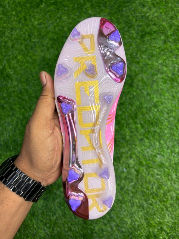 Predator Elite White And Pink Colour FG Without Lace - 6