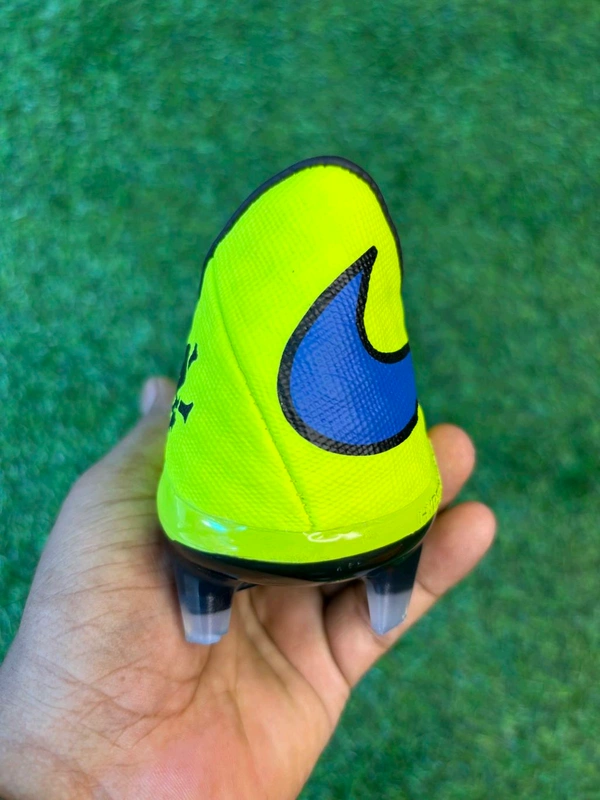 Hypervenol Phantom FG M Light Green Low-top With Lace - 6