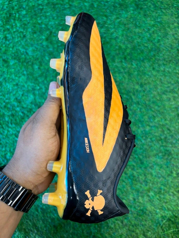 Hypervenom Phantom 3 Orange & Black Low-top FG With Lace - 6