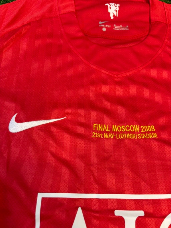 Retro Manchester United 2008 Home Fan Edition With Short - M