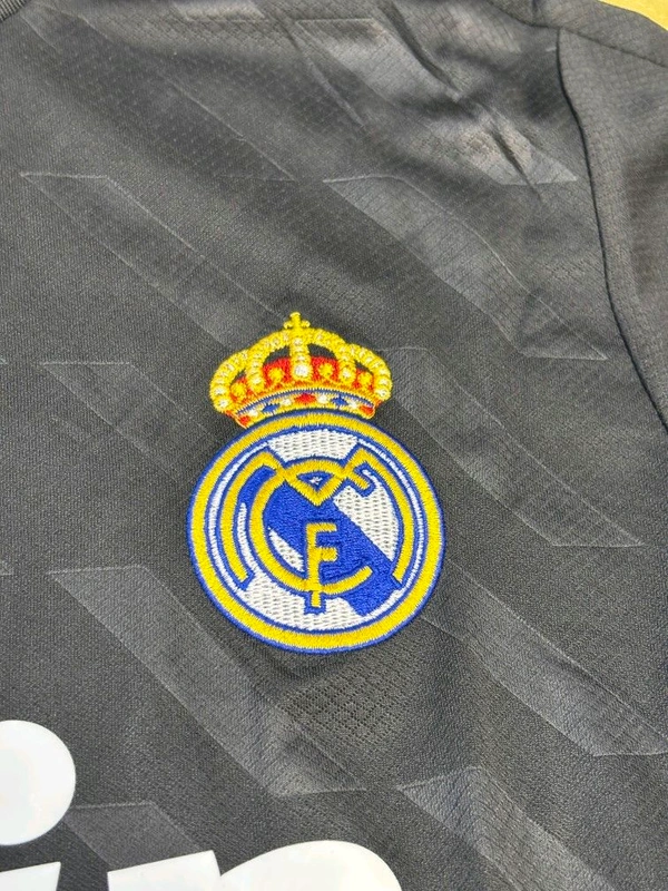 Retro Madrid 2011/12 Away Fan Edition With Short - XL