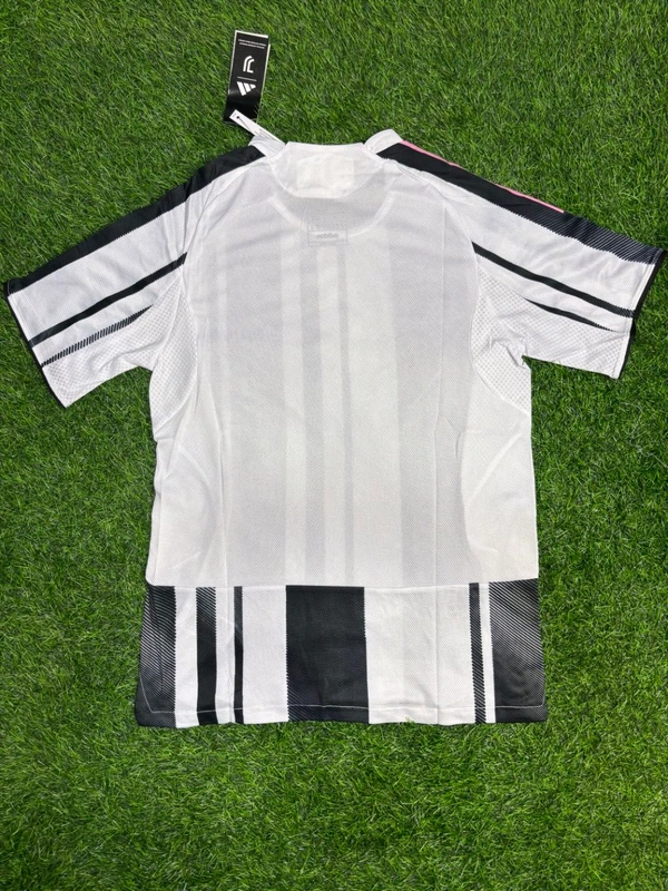 Juventus FC 25/26 Home Player Edition Half Sleeve - S