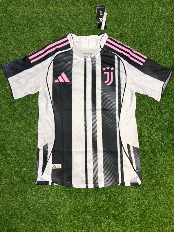 Juventus FC 25/26 Home Player Edition Half Sleeve - XL