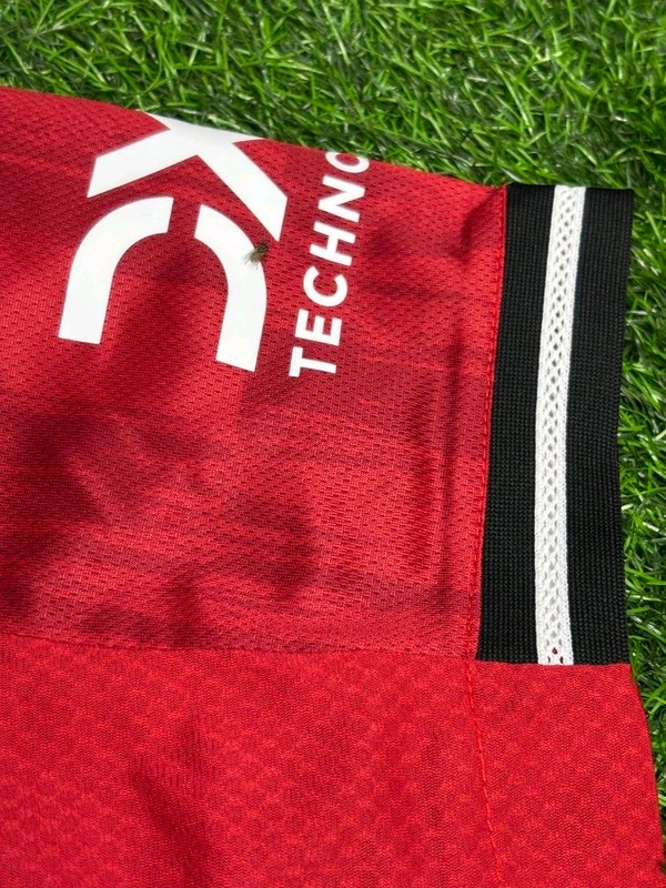 Manchester United 25/26 Home Player Edition - S