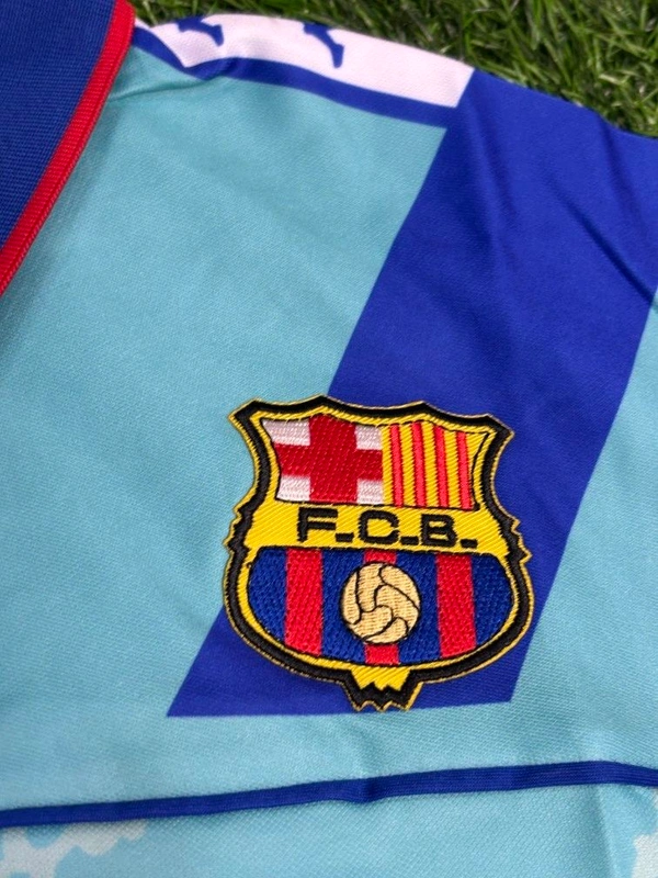 Retro FC Barcelona 1992/93 Away Half Sleeve - S