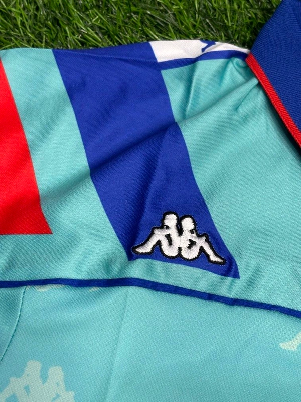 Retro FC Barcelona 1992/93 Away Half Sleeve - M