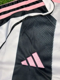 Juventus FC 25/26 Home Kit Fan Edition With Short - XL