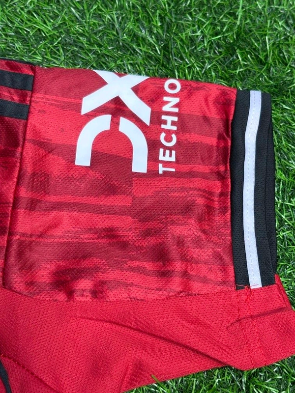 Manchester United 25/26 Home Kit Fan Edition With Short - XL