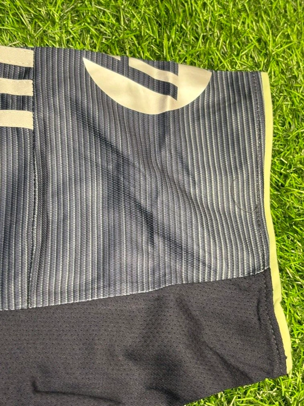 Madrid 25/26 Away Kit Fan Edition With Short - XL