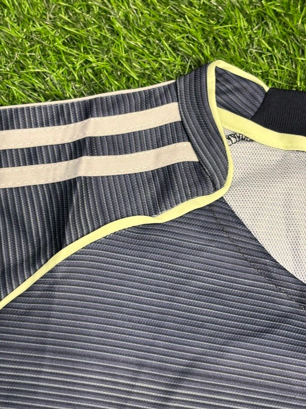 Madrid 25/26 Away Kit Fan Edition With Short - XL
