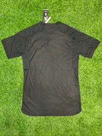 Madrid 23/24 3rd Kit Player Edition Half Sleeve - XL