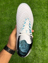 Hypervenom Phantom 3 White Low-top FG With Lace(Colour Changing) - 8.5