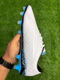 Hypervenom Phantom 3 White Low-top FG With Lace(Colour Changing) - 8.5