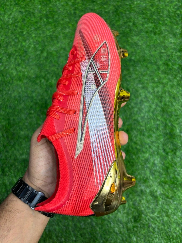 Ultra Ultimate Red & Gold Low-Top FG With Lace - 9