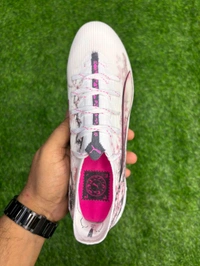 Ultra Ultimate White & Pink Low-Top FG With Lace - 7.5