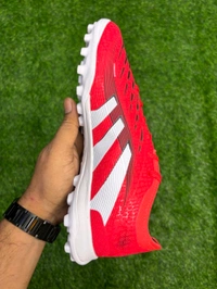 Predator Elite Red Colour AG/Turf Low-top With Lace - 7.5