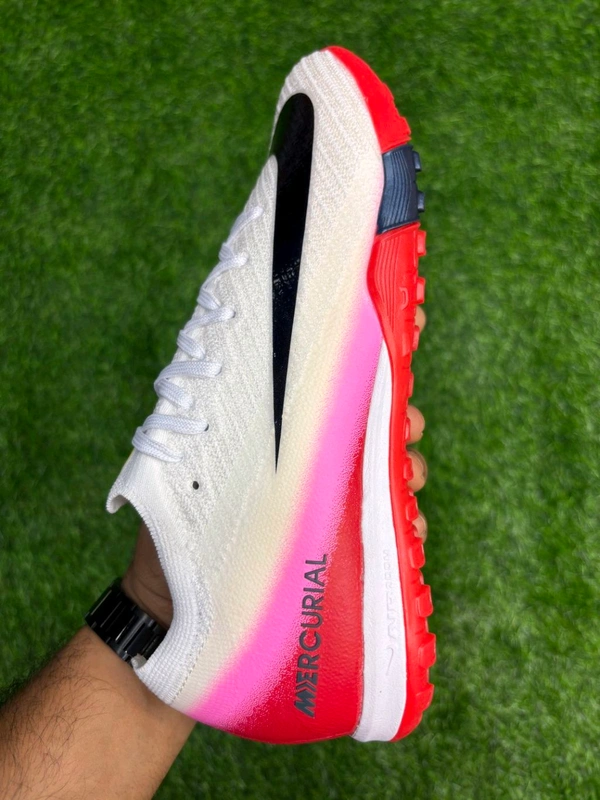 Mercurial Vapor 16 White Red Low-top AG/Turf With Lace - 10