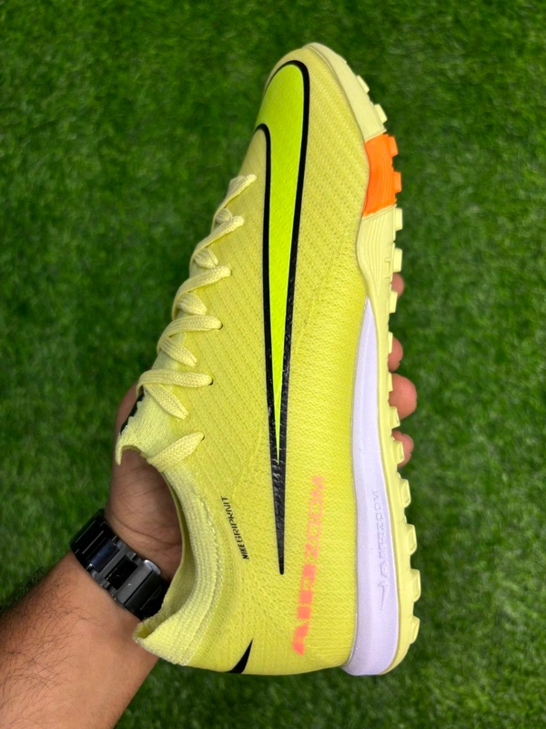 Mercurial Vapor 16 Yellow Green AG/Turf Low-top With Lace - 6