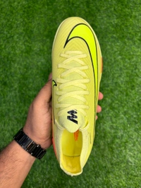 Mercurial Vapor 16 Yellow Green AG/Turf Low-top With Lace - 7.5