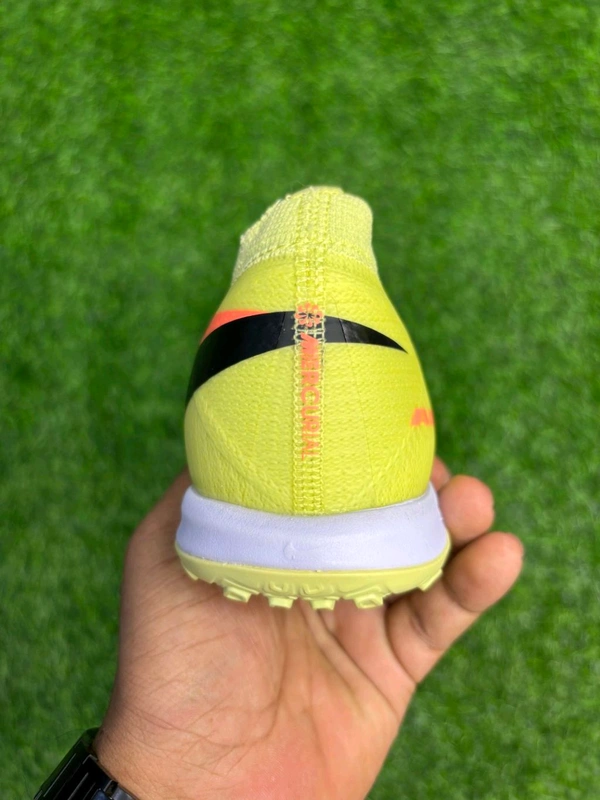 Mercurial Vapor 16 Yellow Green AG/Turf Low-top With Lace - 7.5