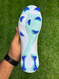 Future 8 Ultimate White Blue Colour Low-top With Lace - 9.5