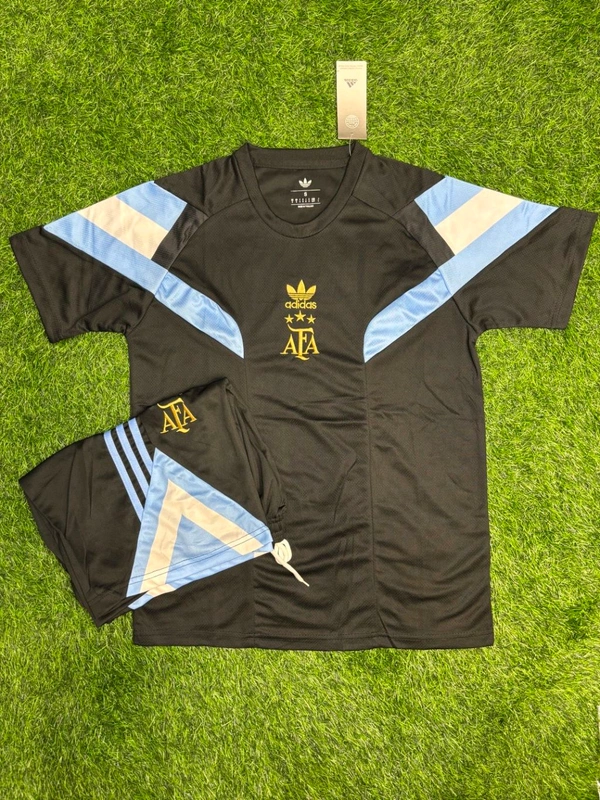 Argentina 2025 Pre-match Black Kit Fan Edition With Short - S