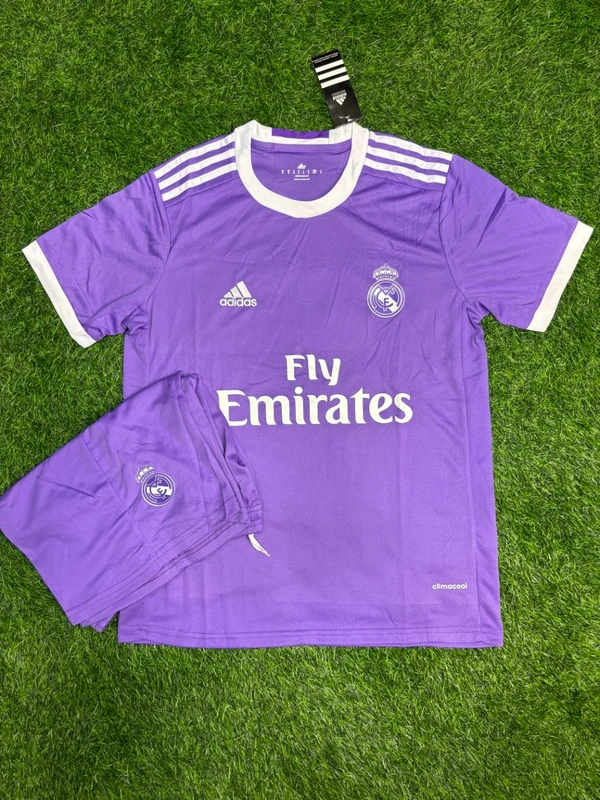 Retro Madrid 2016/17 Away Kit Fan Edition With Short - XL