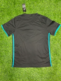 Retro Madrid 2017/18 Away Kit Fan Edition With Short - XL