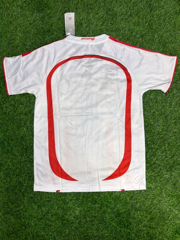 Retro AC Milan 2006-07 Away Kit Fan Edition With Short - S