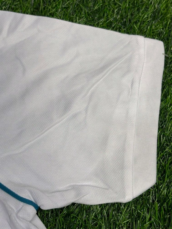 Retro Madrid 2017/18 Home Kit Fan Edition With Short - L