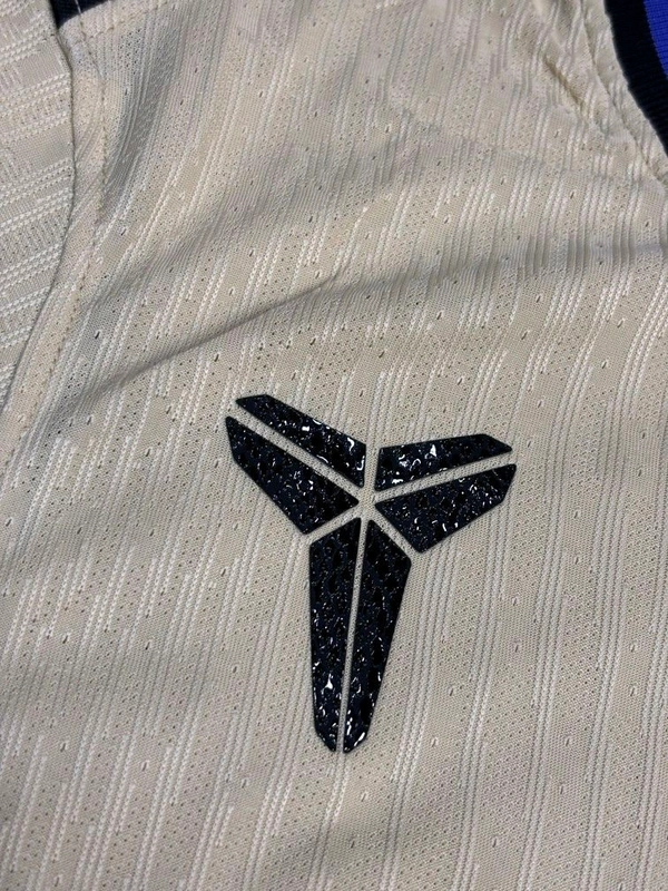 FC Barcelona 25/26 Away X Kobe Kit Player Edition - S