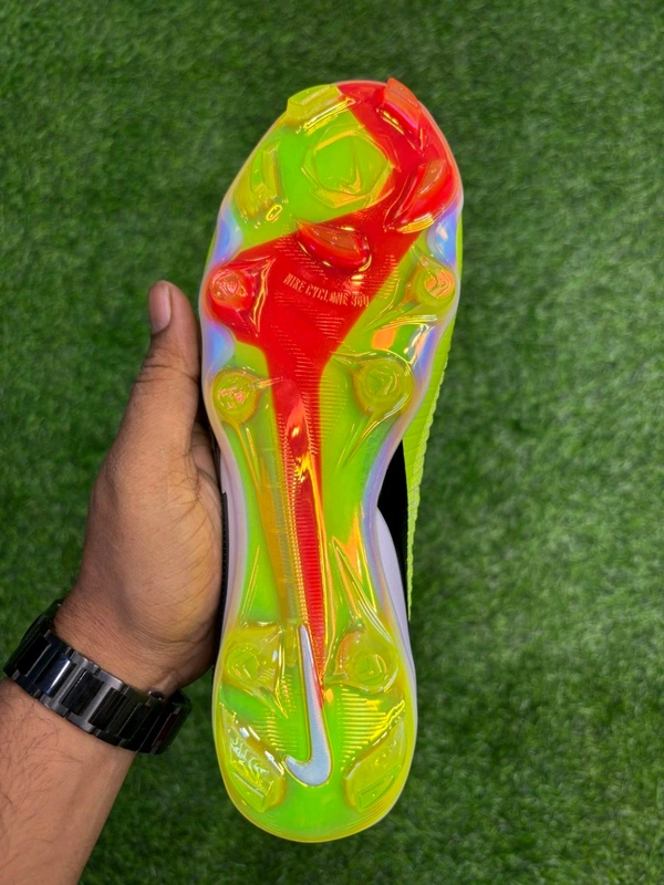 Phantom 6 Luna III Elite White Green Low-top FG With Lace - 10