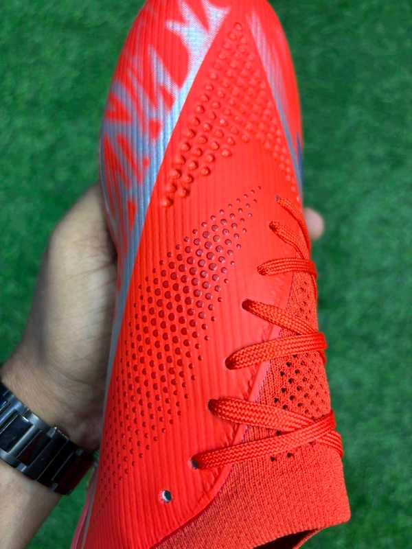 Unisex Furon Elite FG V8 Red Colour Low-top With lace - 10.5