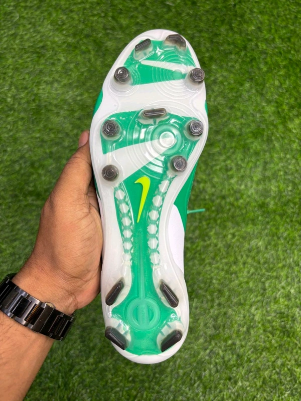 Tiempo Legend 10 Elite Green Low-top FG With Lace - 9