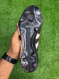 Predator Elite Black And Red Low-top FG Without Lace - 6.5