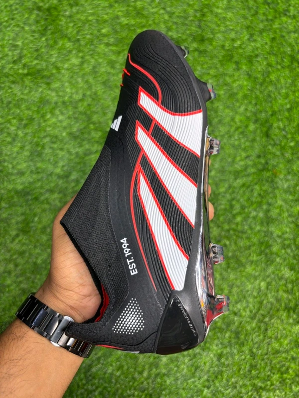 Predator Elite Black And Red Low-top FG Without Lace - 9