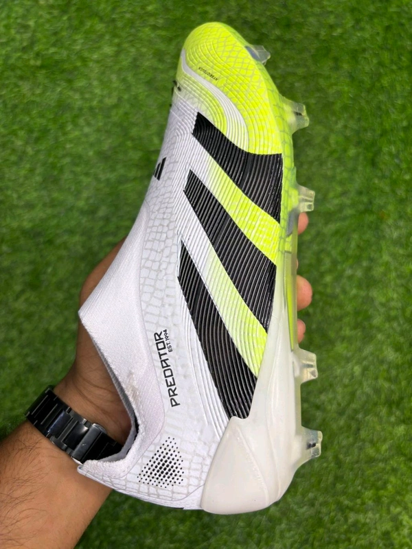 Predator Elite White And Green Low-top FG Without Lace - 6