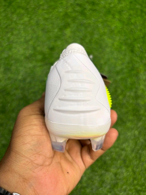 Phantom 6 Luna III Elite White Sky-blue Low-top FG With Lace - 6