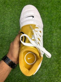 Total 90 III Futsal 5 White And Gold Colour With Lace - 10