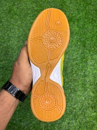 Total 90 III Futsal 5 Gold Colour With Lace - 7