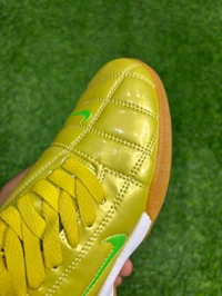 Total 90 III Futsal 5 Gold Colour With Lace - 7.5
