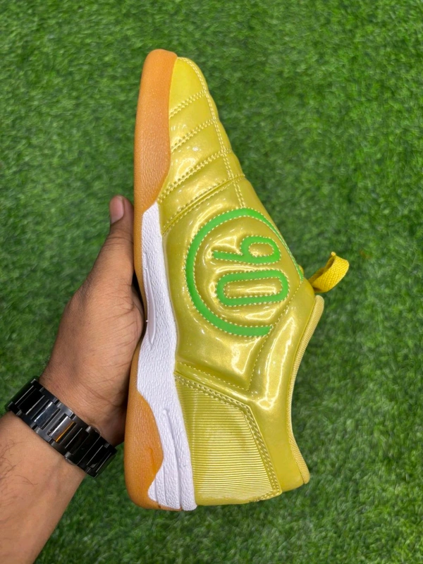 Total 90 III Futsal 5 Gold Colour With Lace - 8.5