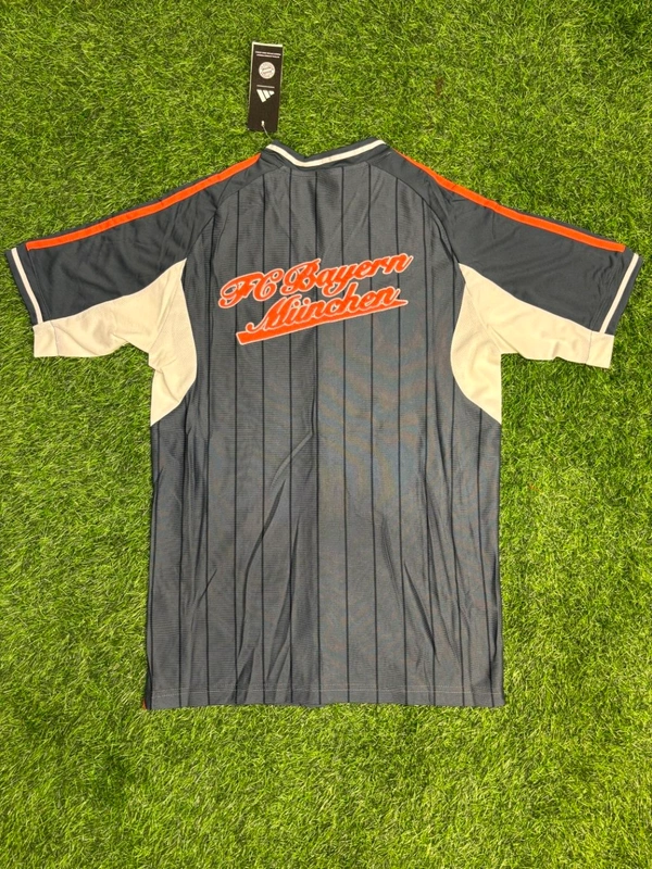 FC Bayern Munich US Pack Baseball Support Jersey - L