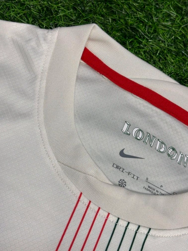 Chelsea FC 25/26 Away Kit Fan Edition With Short - S