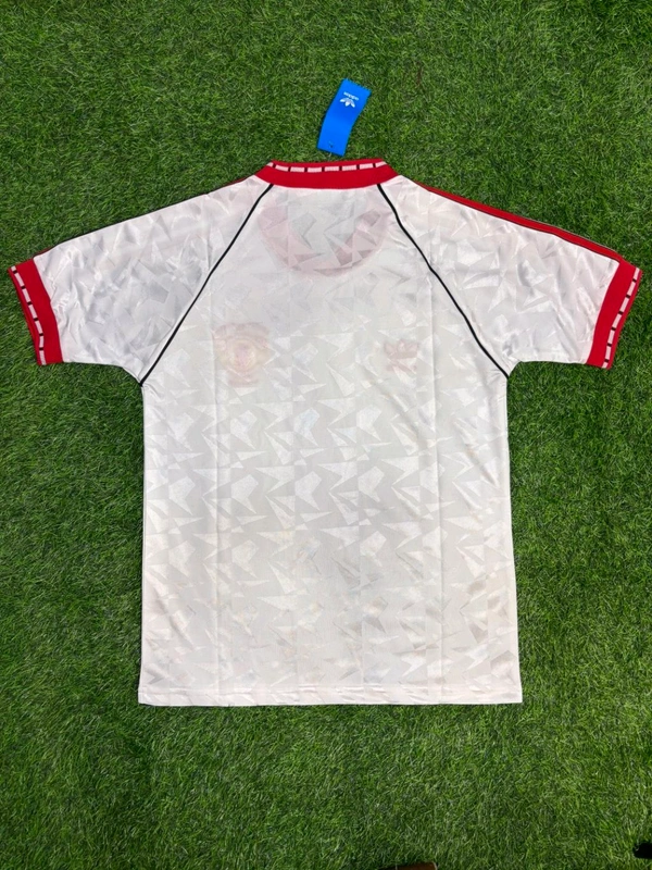 Retro Manchester United 1991 European Cup Final Jersey - S